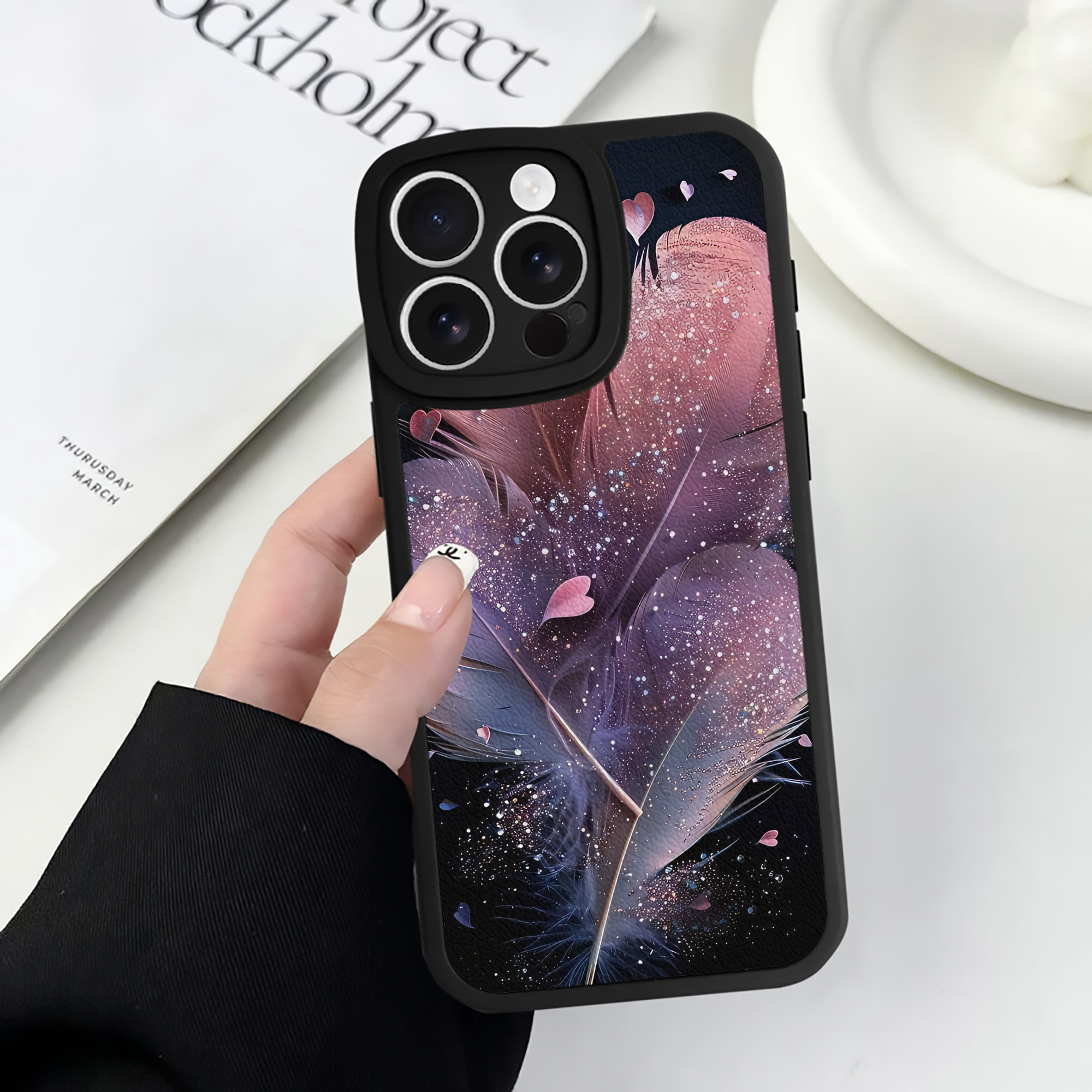 （画像用） ミッキーマウス Mickey Mouse 【iPhone 16シリーズ対応】シリコンスマホケース（レザー調） 材質：シリコン